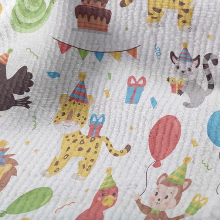 可愛動物慶祝生日毛巾布(幅寬160公分)