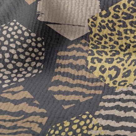 幾何拼接動物紋毛巾布(幅寬160公分)